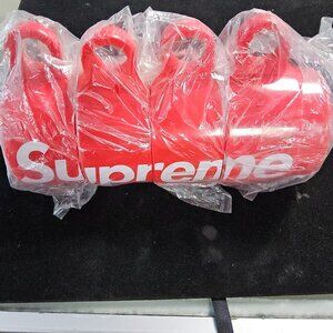 SUPREME CUPS